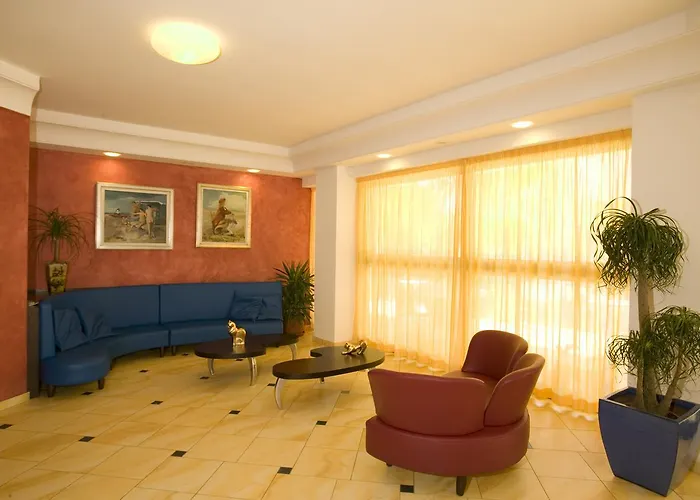 Semprini فندق بيلاريا-إيجيا مارينا