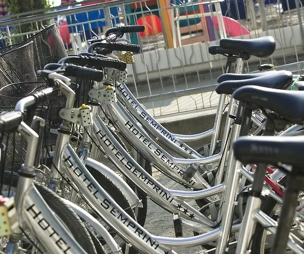 Semprini ベラーリア・イジェア・マリーナ