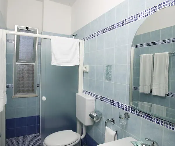 فندق Semprini 3*